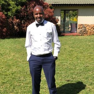 Meet your Posher, Sosten